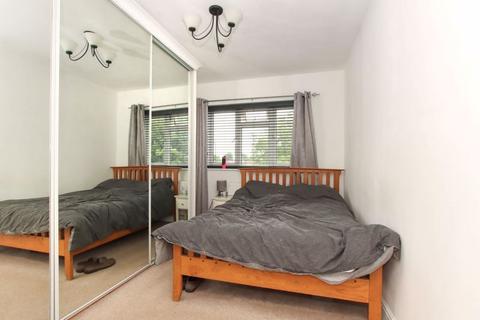 2 bedroom coach house for sale, Tring