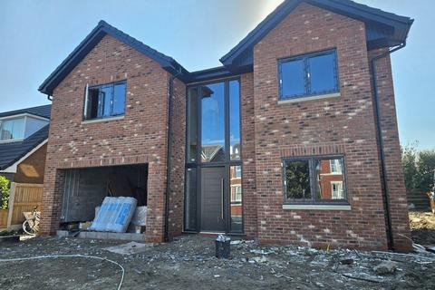 4 bedroom detached house for sale, Weld Road, Southport PR8