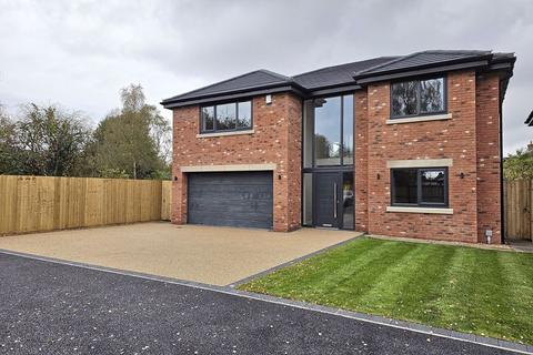 4 bedroom detached house for sale, Weld Road, Southport PR8