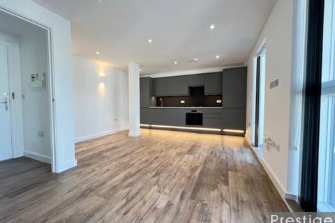 1 bedroom apartment to rent, Brent Street, London NW4