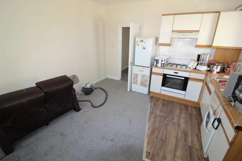 2 bedroom apartment to rent, Southcote Road, Bournemouth