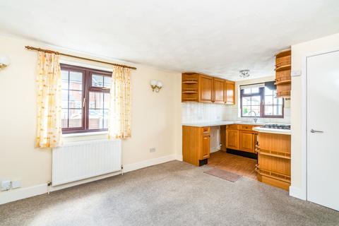 1 bedroom maisonette to rent, Almatade Road, Bitterne, Southampton