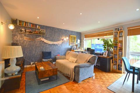 2 bedroom apartment for sale, Westfield Park, Pinner