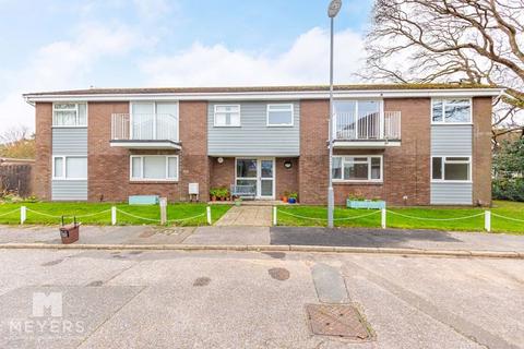 2 bedroom apartment for sale, Mude Gardens, Mudeford, Christchurch, BH23