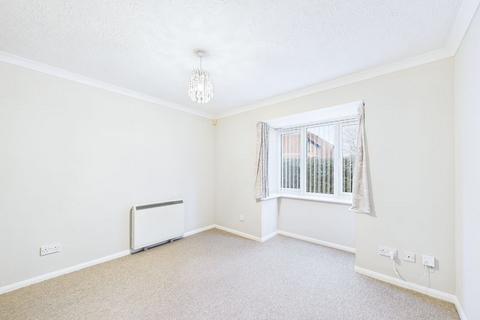 2 bedroom terraced house to rent, Sawyers Court, Clevedon