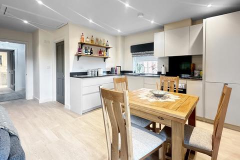 2 bedroom apartment for sale, West Field Lane, St. Osyth