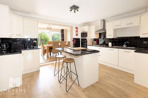 3 bedroom detached house for sale, Meadow Close, Ringwood, BH24