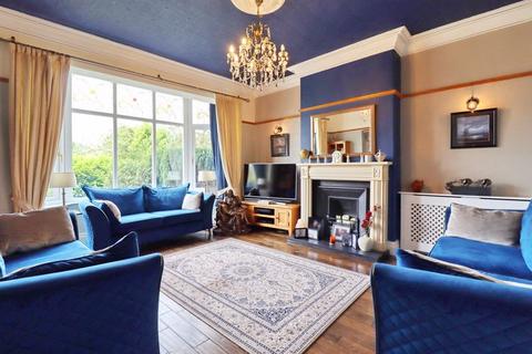 4 bedroom semi-detached house for sale, Hilton Lane, Manchester M28