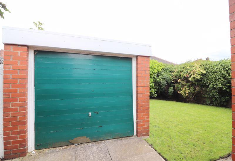 Detached Garage