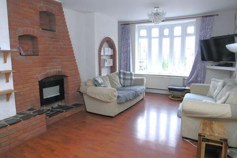 4 bedroom semi-detached house for sale, 61 The Drive, Halesowen B63