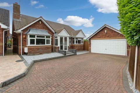2 bedroom detached bungalow for sale, Himley Road, Dudley DY3