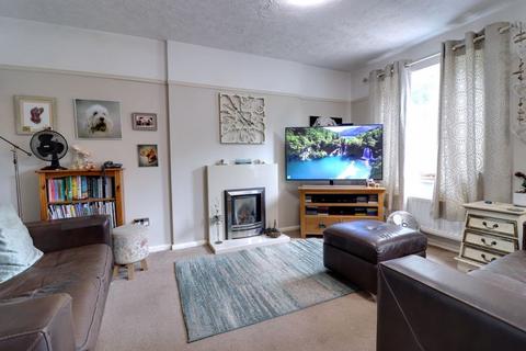 6 Barker Close, Stafford, ST16 1LY