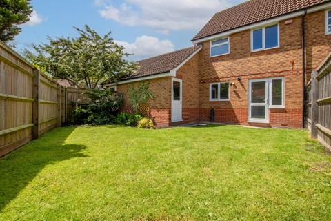 28 Dart Drive, Didcot, OX11 7XX