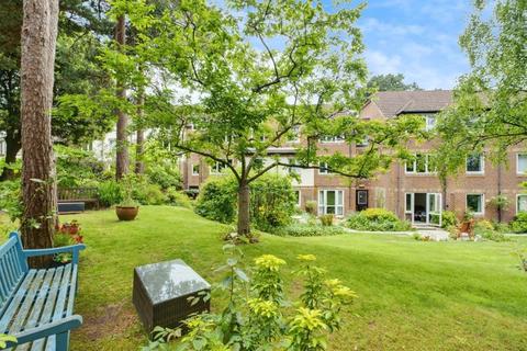 1 bedroom retirement property for sale, 18 Queens Park West Drive, Bournemouth BH8