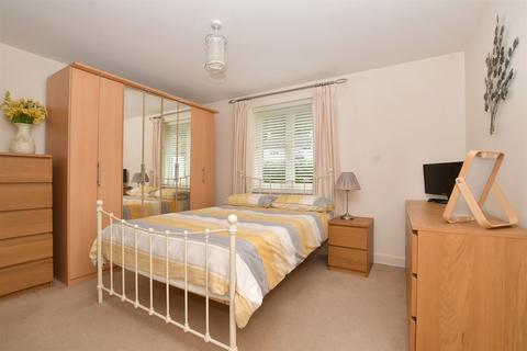 1 bedroom flat for sale, Stafford Road, Caterham, Surrey