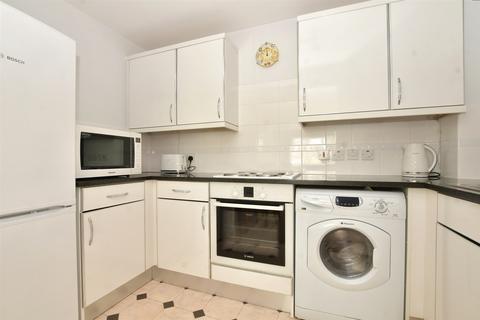 1 bedroom flat for sale, Stafford Road, Caterham, Surrey