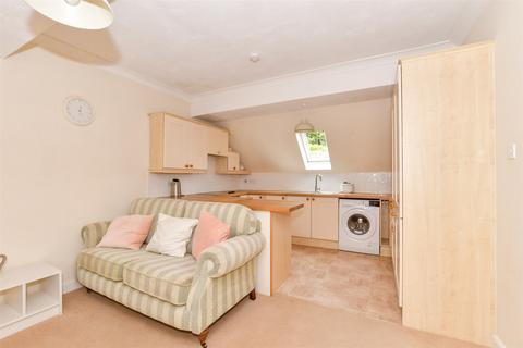 2 bedroom flat for sale, Chapel Road, Hothfield, Ashford, Kent