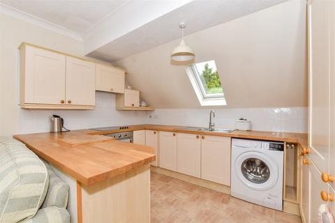 2 bedroom flat for sale, Chapel Road, Hothfield, Ashford, Kent