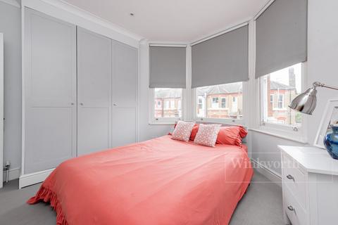3 bedroom apartment for sale, Bathurst Gardens, London, NW10