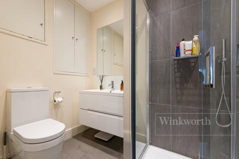 43a Bathurst Gardens, London, NW10 5JH