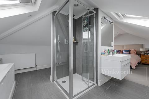 43a Bathurst Gardens, London, NW10 5JH
