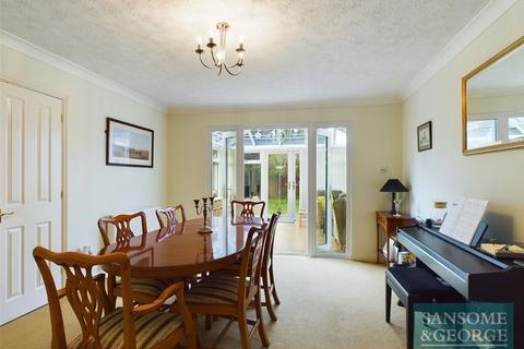 9 Beaurepaire Close, Bramley, Tadley, RG26 5DT