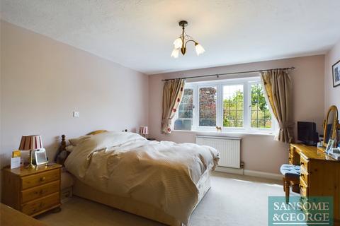9 Beaurepaire Close, Bramley, Tadley, RG26 5DT