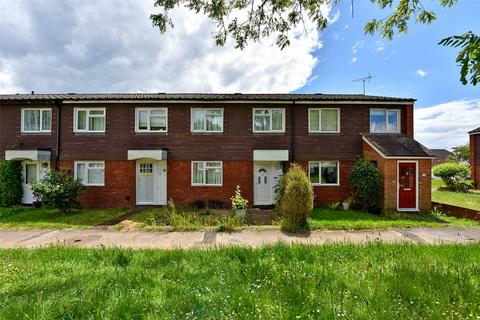 3 bedroom terraced house to rent, Bristow Court, Byron Close, Marlow, Buckinghamshire, SL7