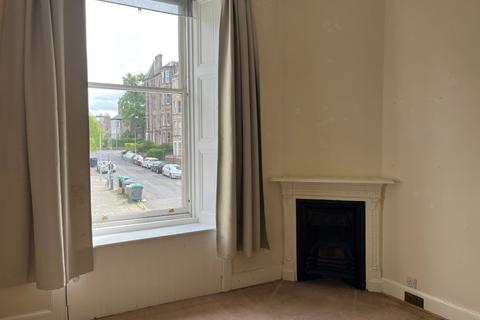 3 bedroom flat to rent, Comiston Road, Edinburgh, EH10 5QQ