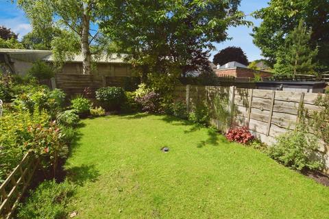 2 bedroom flat for sale, Grove Court, Beech Road, Sale, Greater Manchester, M33