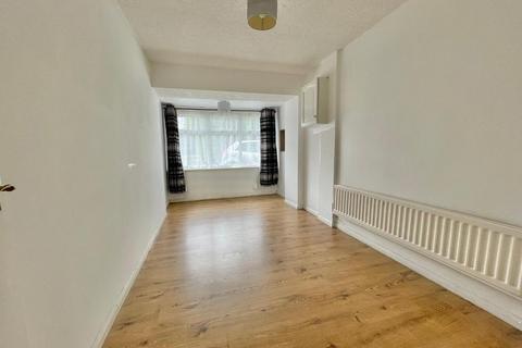 3 bedroom semi-detached house to rent, Pommel Close, Walsall, WS5 4QE
