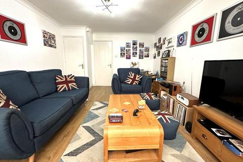 5 Farmbrook, Luton, LU2 7SQ