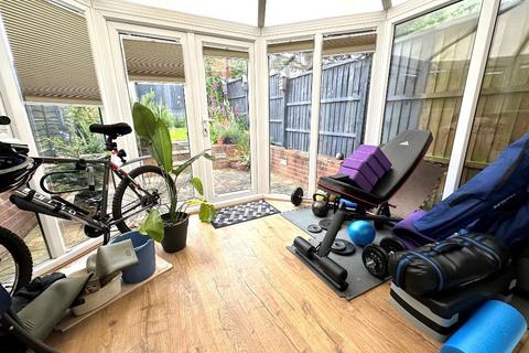 5 Farmbrook, Luton, LU2 7SQ
