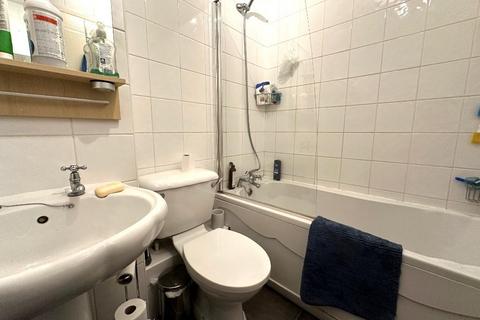 5 Farmbrook, Luton, LU2 7SQ
