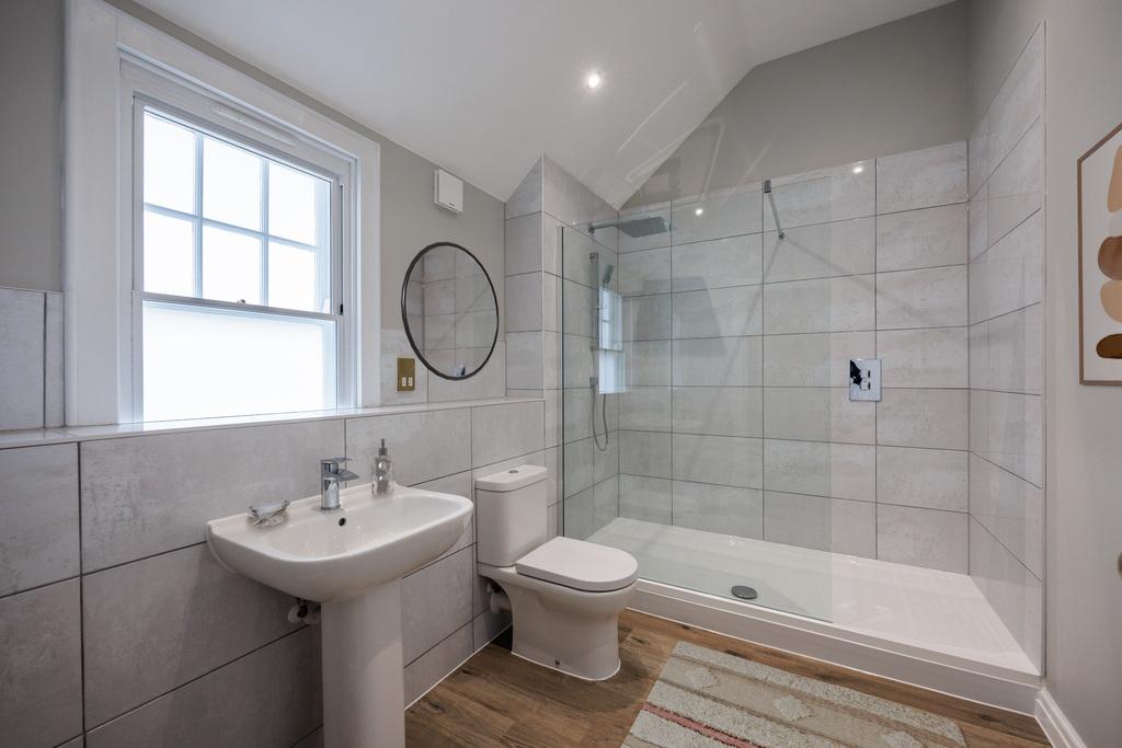 YH 128 Bath