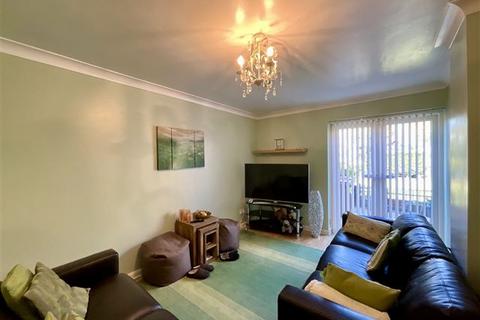 4 bedroom semi-detached house for sale, Poynton Avenue, Ulley, Sheffield, S26 3YE