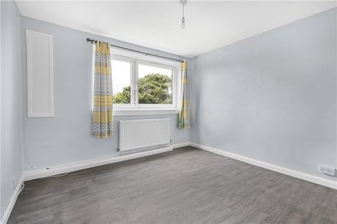 1 bedroom apartment to rent, Tangley Grove, Roehampton, SW15