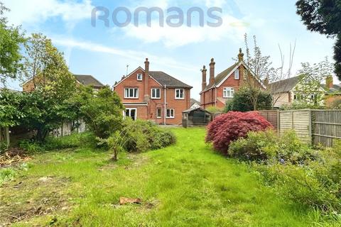 5 bedroom detached house for sale, Manor Road, Farnborough, Hampshire