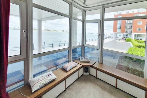 2 bedroom apartment for sale, Arethusa House, Gunwharf Quays, Portsmouth