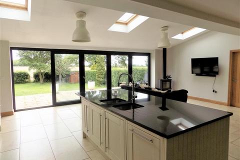 4 bedroom detached house for sale, Inholms Gardens, Flintham