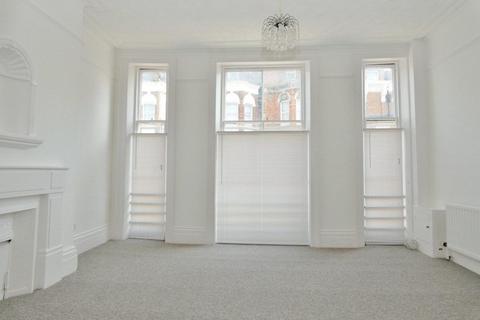 1 bedroom flat to rent, Seaside Road, East Sussex BN21