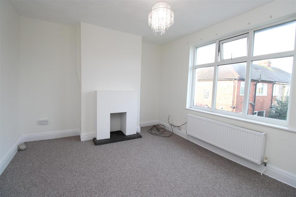 Lindale Gardens, Blackpool 2 bed property £595 pcm (£137 pw)