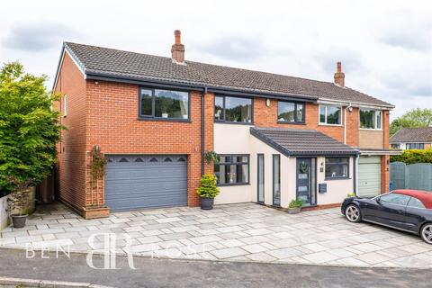 5 bedroom semi-detached house for sale, Warton Place, Chorley