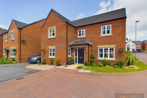 4 bedroom detached house for sale, Helme Croft, Driffield