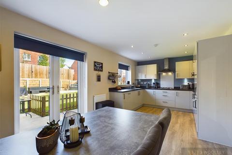 4 bedroom detached house for sale, Helme Croft, Driffield