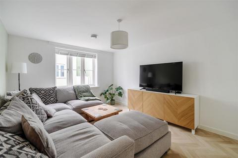 2 Bownder Kolom, Nansledan, Newquay, TR8 4RU