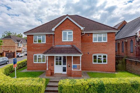 124b Common Road, Wombourne, Wolverhampton, WV5 0NE