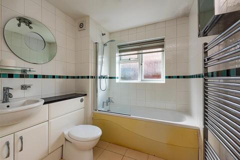 124b Common Road, Wombourne, Wolverhampton, WV5 0NE