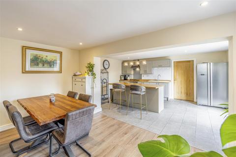 4 bedroom end of terrace house for sale, Norfolk Place, Boston