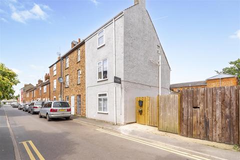 4 bedroom end of terrace house for sale, Norfolk Place, Boston
